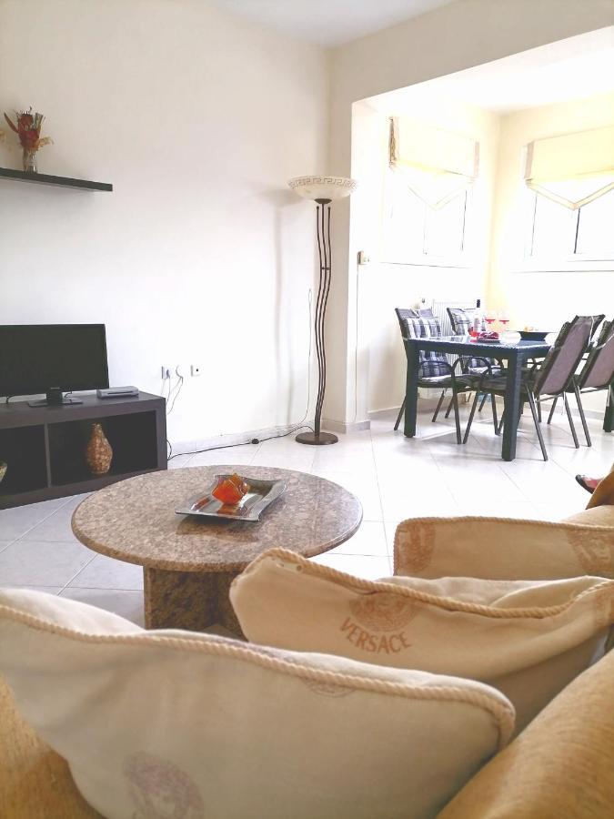 Tini'S Apartment Nea Iraklitsa Eksteriør bilde